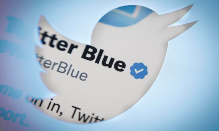 Navigating the Twitter Blue Saga: Insights from Kara Swisher and Hasan Piker